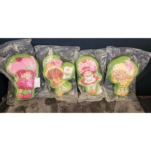 The World Of Strawberry Shortcake And Friends Set Of 4 Plush Pillows  New W/Tags